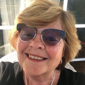 Meet your Posher, Carol